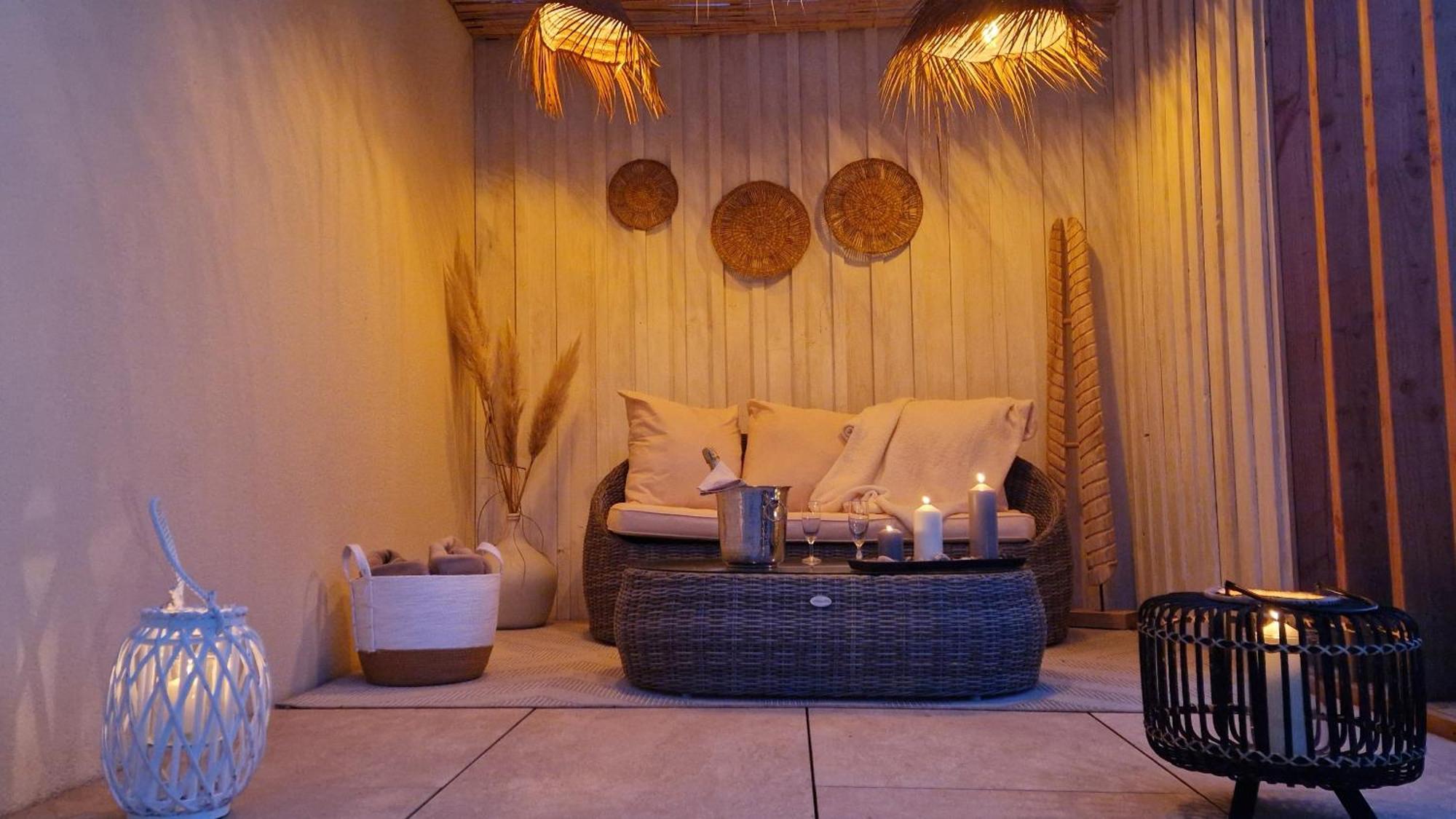 ลา ดูซ เอสกาปาด Bed & Breakfast Sizun ภายนอก รูปภาพ