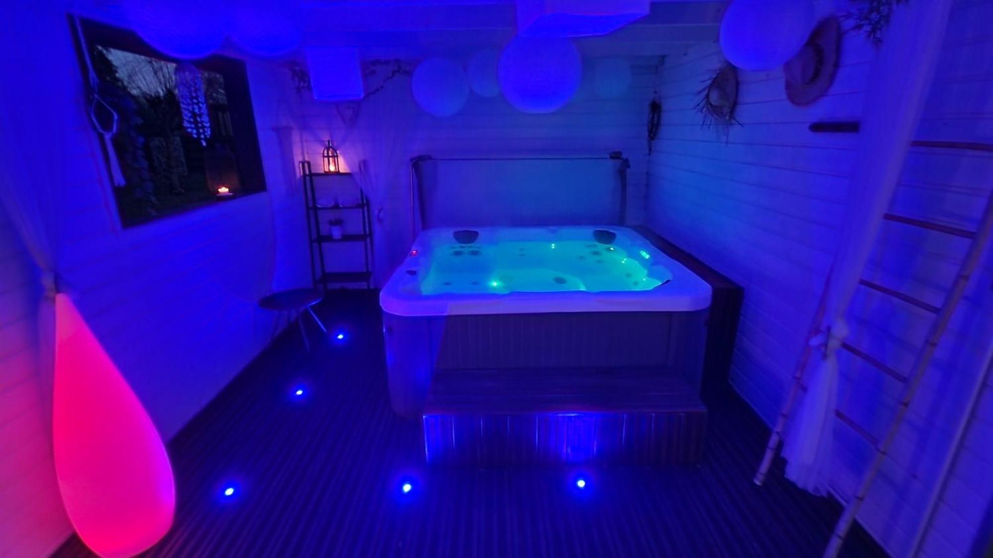 ลา ดูซ เอสกาปาด Bed & Breakfast Sizun ภายนอก รูปภาพ