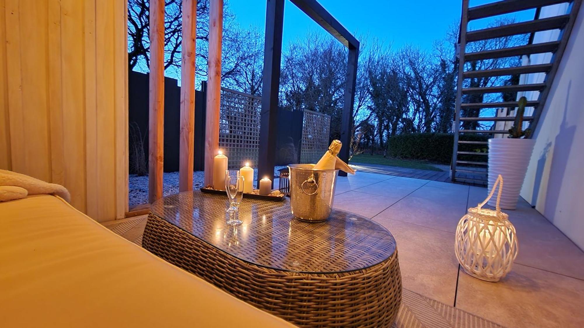 ลา ดูซ เอสกาปาด Bed & Breakfast Sizun ภายนอก รูปภาพ